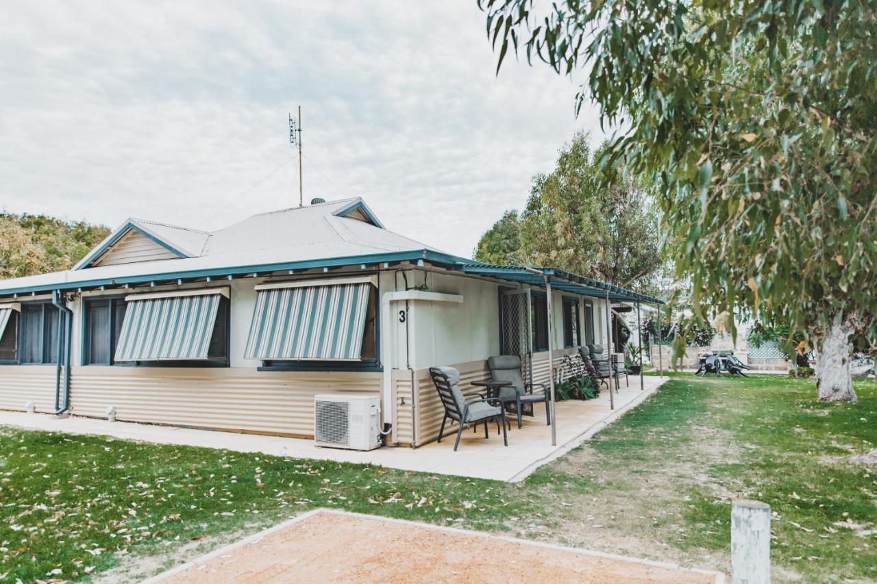 Dongara Hotel Motel Exterior foto